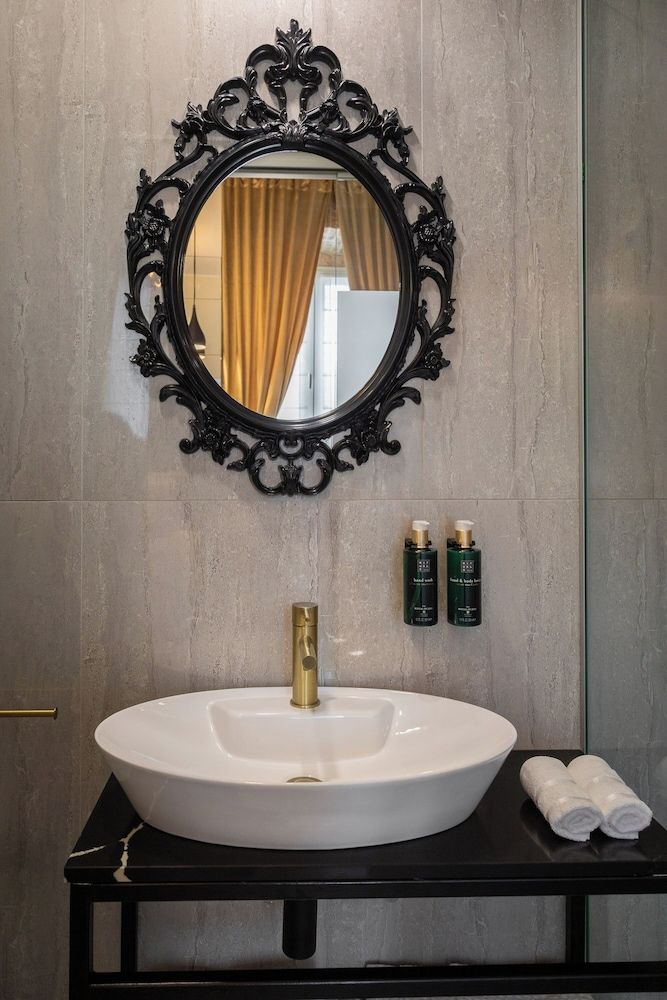 Luxury rooms Golden Palace City Centre Luxury Room 2 7