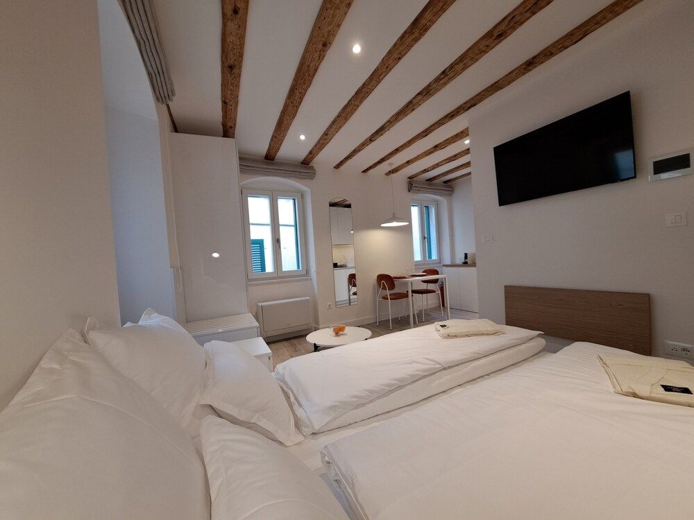 House Olenta