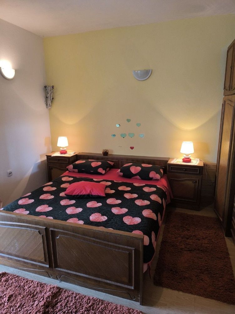 Apartment (Two-Bedroom Apartment With Terrace An)