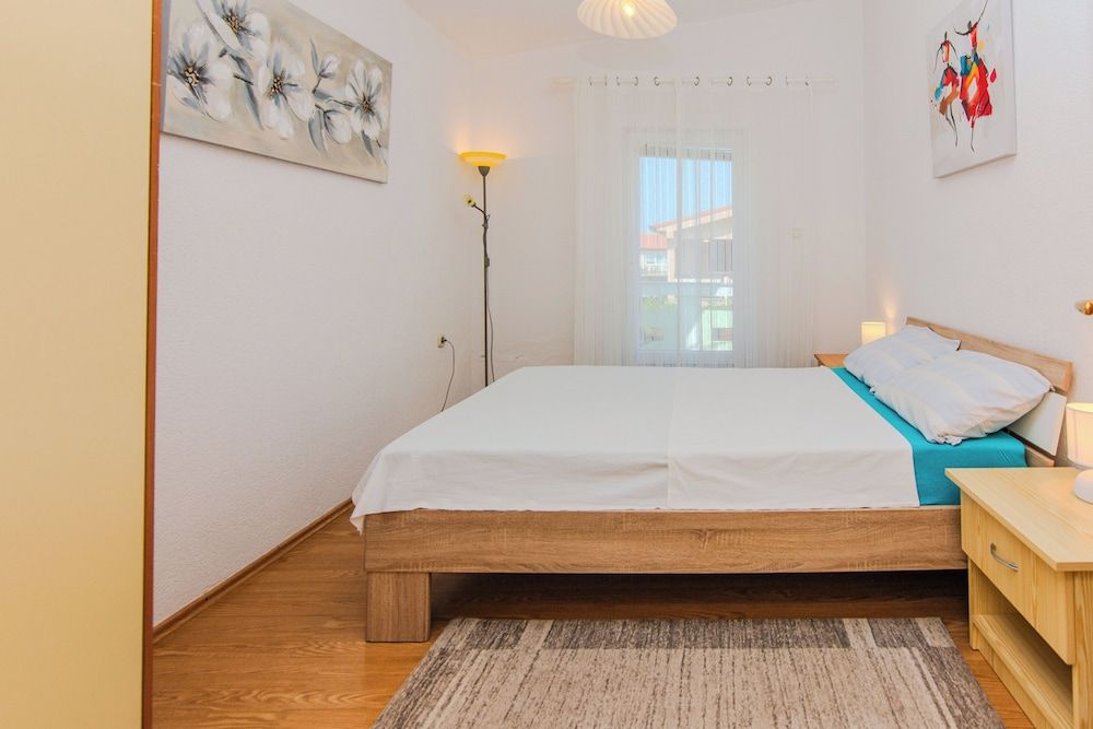 Standard Apartment, Balcony, Partial Sea View