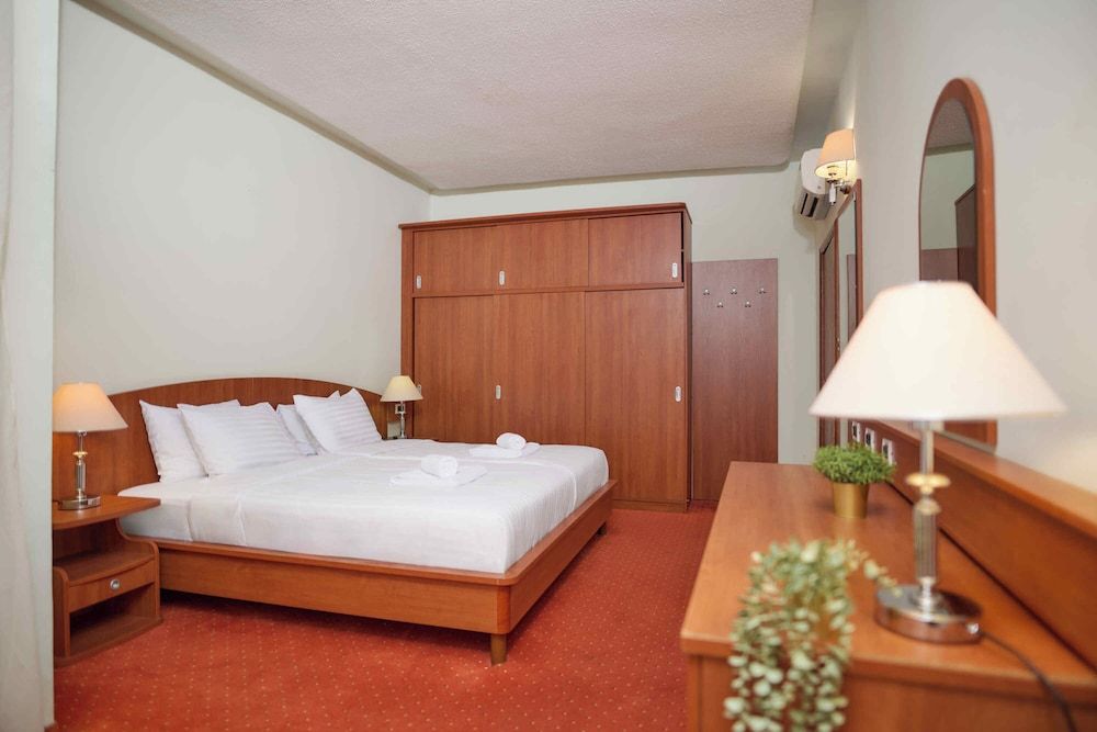 Suite with Sea View and Balcony