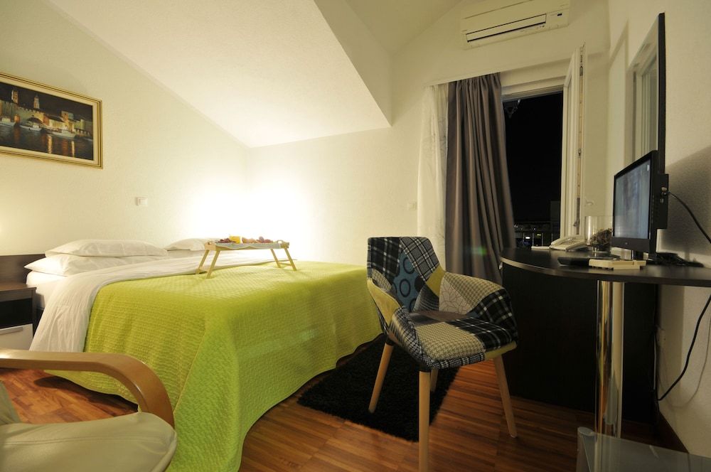 Double Room, Balcony