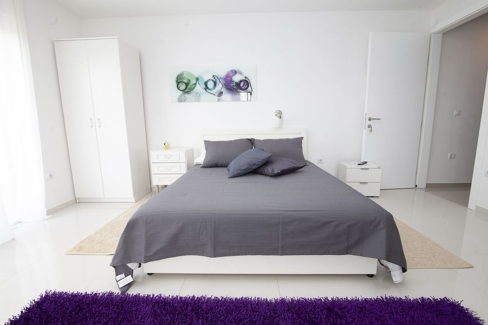 Basic Mansion Superior King Room 2