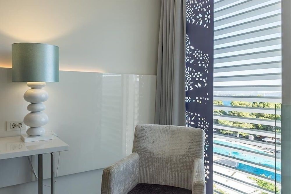 Amadria Park Hotel Ivan Double Room 22m² Sea View with French Balcony 10