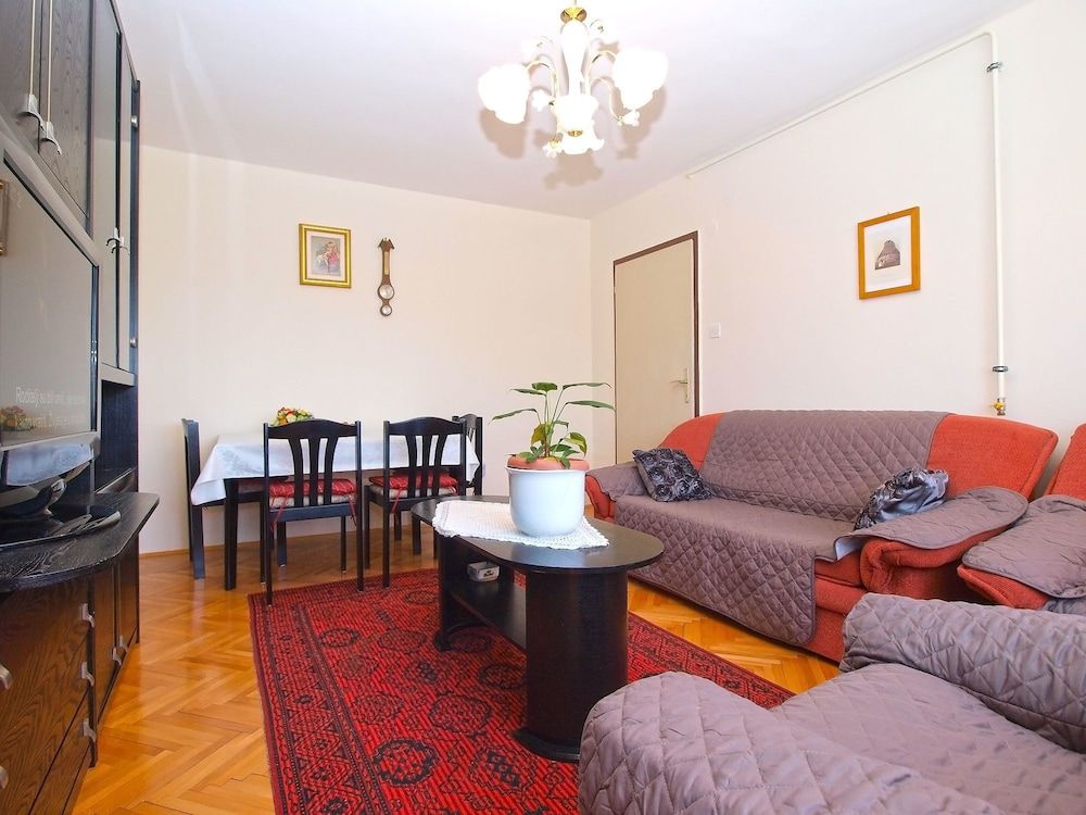 Apartment 1414