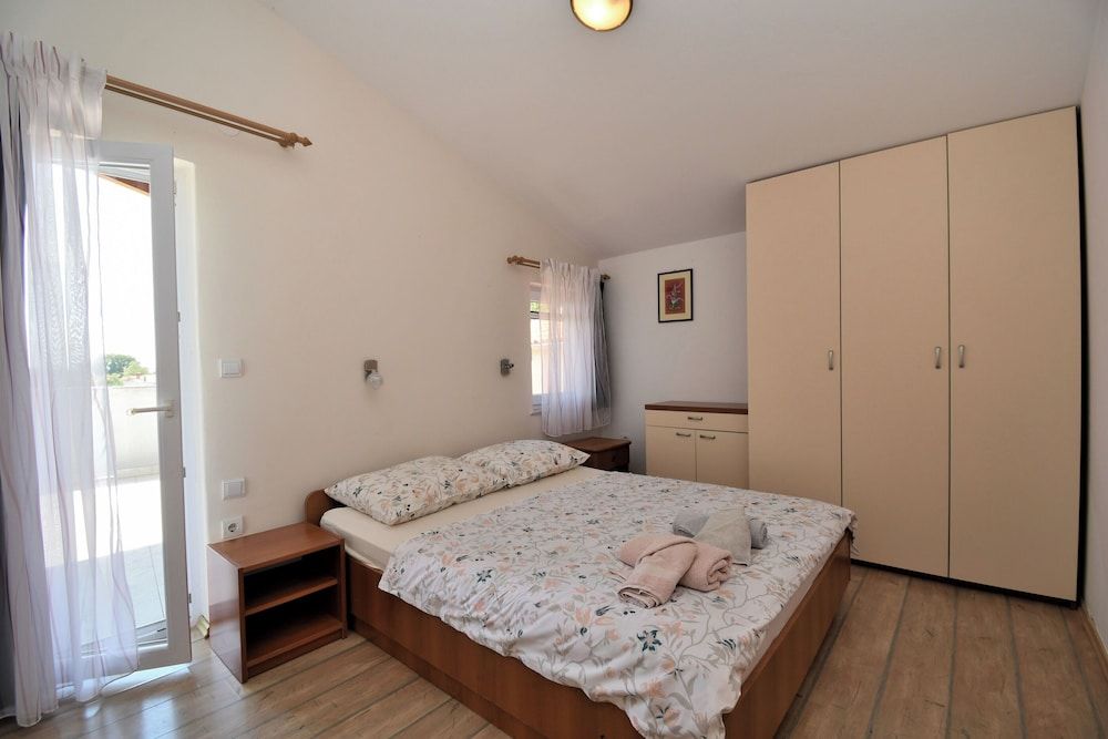 Apartment (A1)