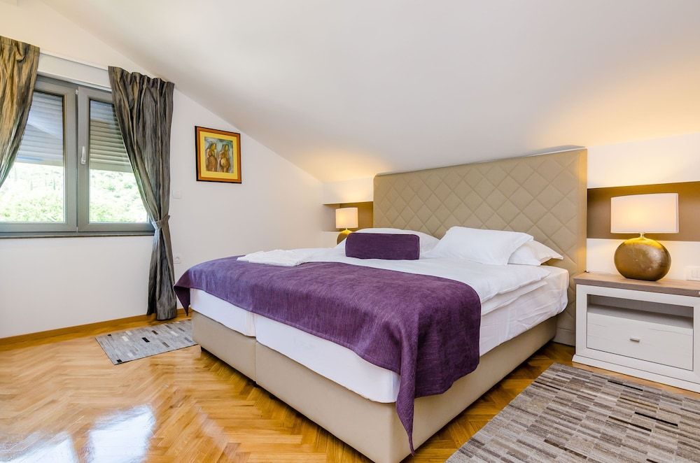 Deluxe Apartment, Balcony, Garden View