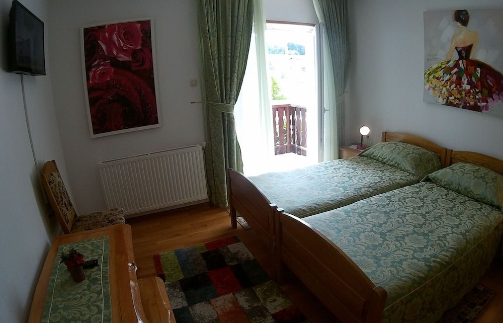 Pension Perisic Double Room, Balcony 7