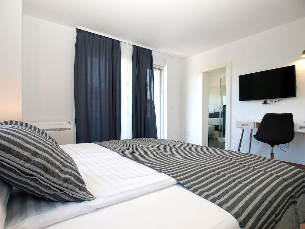 Villa, Multiple Bedrooms, Private Pool, Garden View