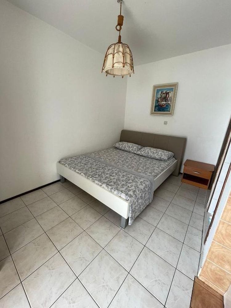 Studio, 1 Bedroom, Accessible, Smoking