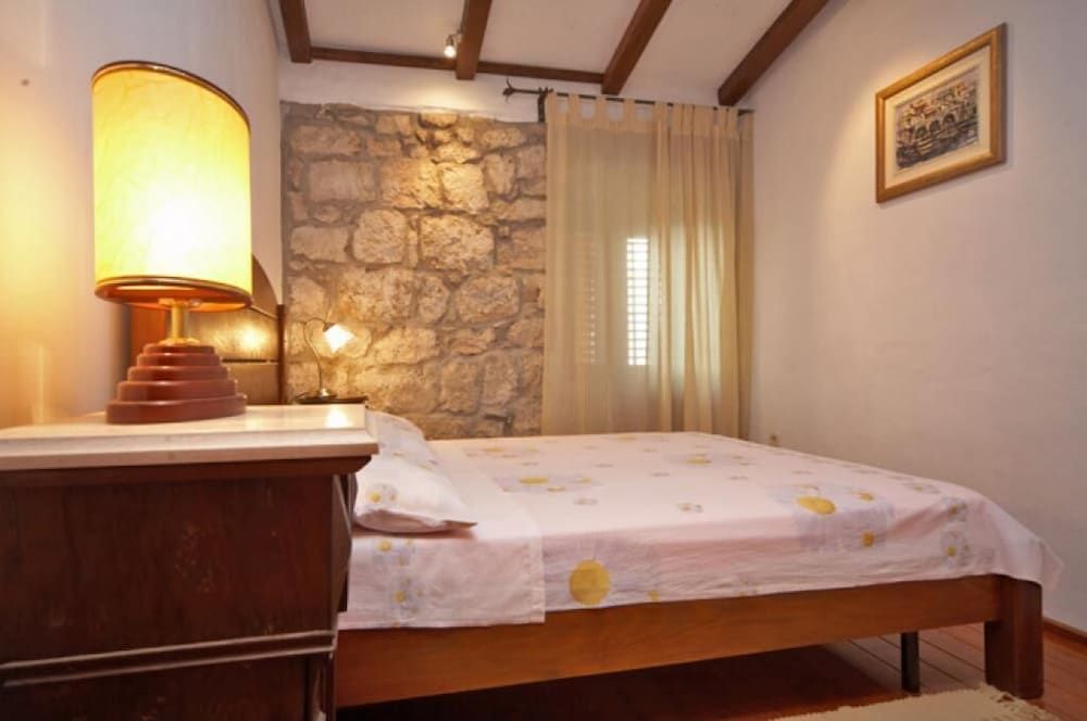 House (Two Bedroom House with Swimming Pool )