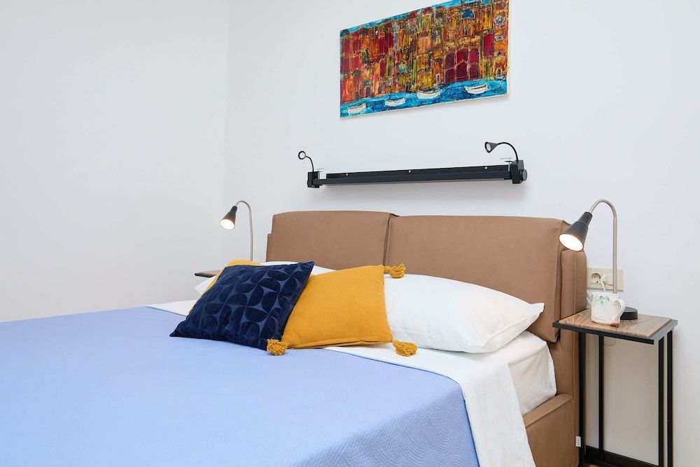 Superior Room, 1 Queen Bed, City View (0 Bedroom)