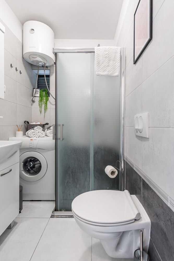 Cool Suite Deluxe Apartment 14