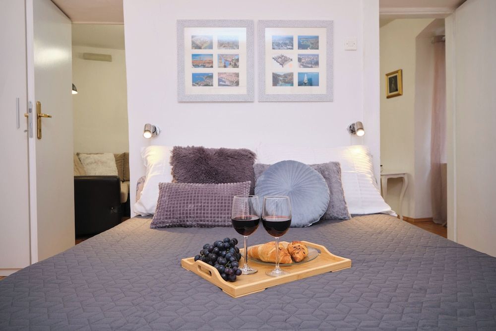 Apartment Galeriana Palace by Litto Apartment 4