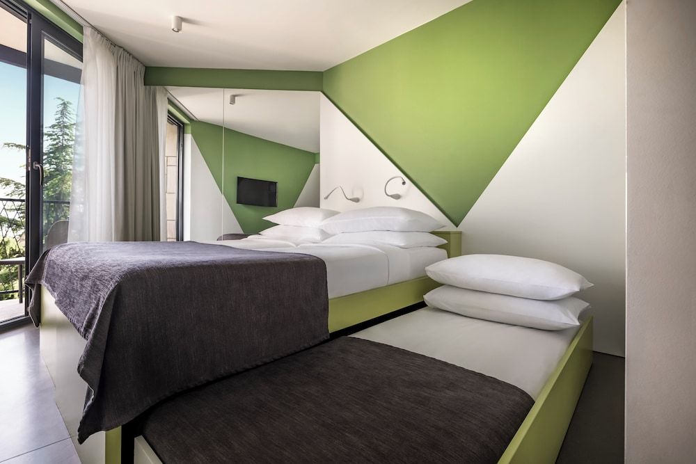 Comfort Double Room with Seaside Balcony