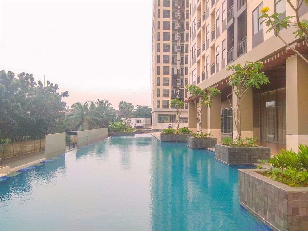 Homey And Modern Look 2Br Transpark Cibubur Apartment