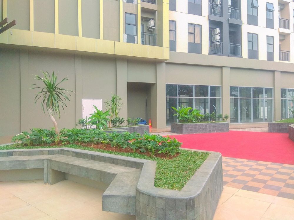 Homey And Modern Look 2Br Transpark Cibubur Apartment