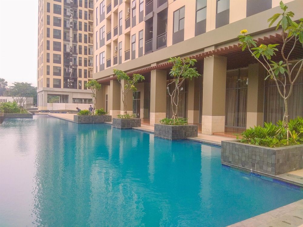 Homey And Modern Look 2Br Transpark Cibubur Apartment