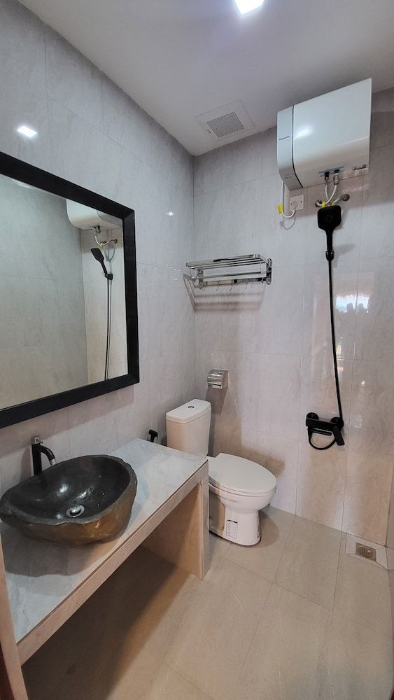 Kelong Pancing Madu Tiga Room, 1 King Bed 7