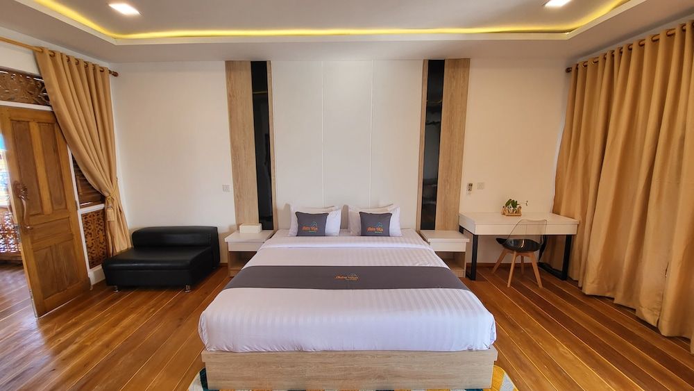 Kelong Pancing Madu Tiga Room, 1 King Bed 3