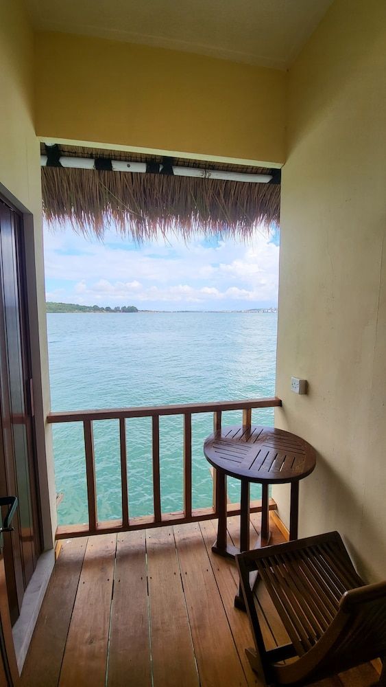 Kelong Pancing Madu Tiga Room, 1 Queen Bed 4