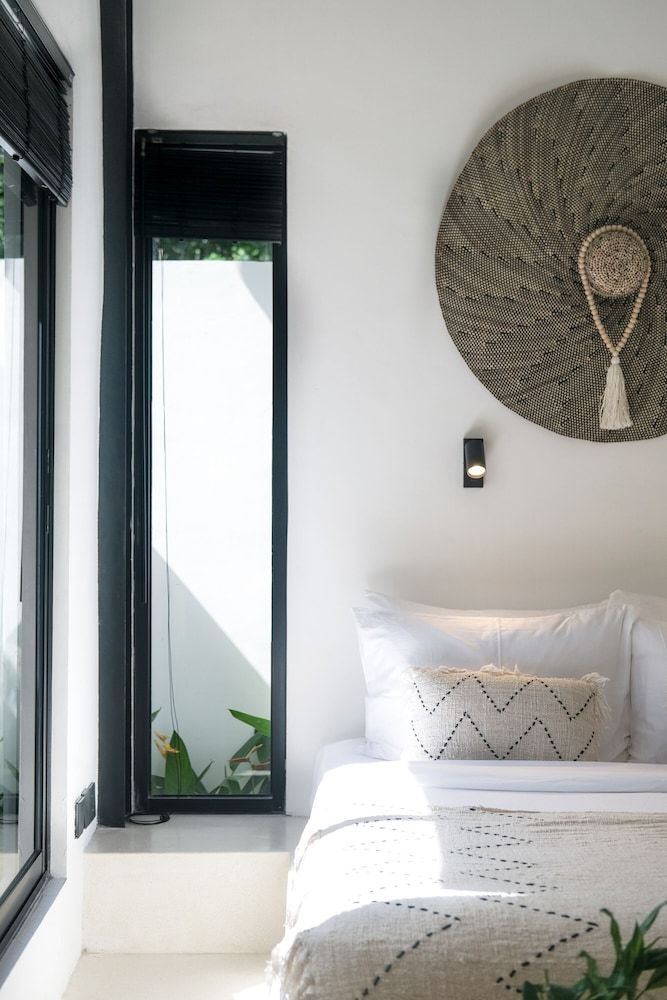Villa, 1 Queen Bed, Non Smoking, Pool View