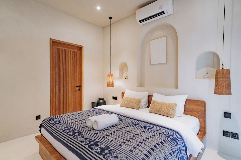 Villa Rosado Canggu Villa, 2 Bedrooms, Pool View 6