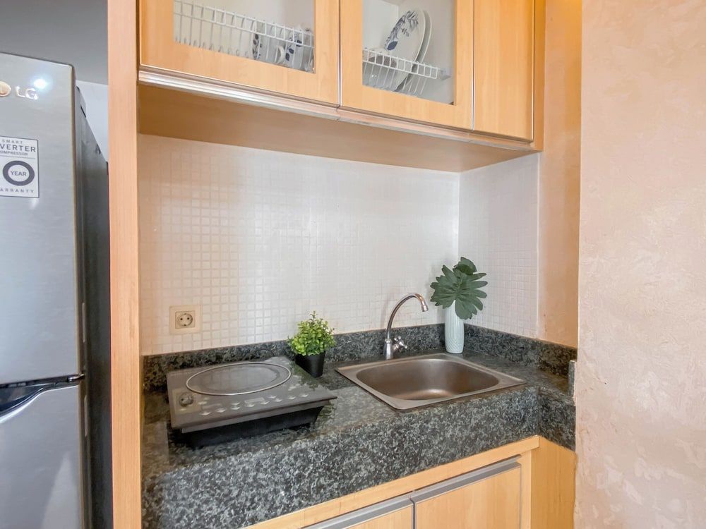 Good Place And Spacious Studio Transpark Cibubur Apartment Studio 7