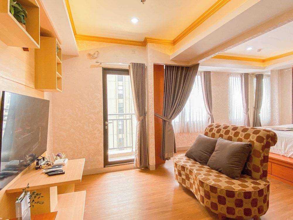Good Place And Spacious Studio Transpark Cibubur Apartment Studio 12