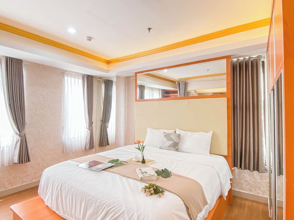 Good Place And Spacious Studio Transpark Cibubur Apartment Studio 3