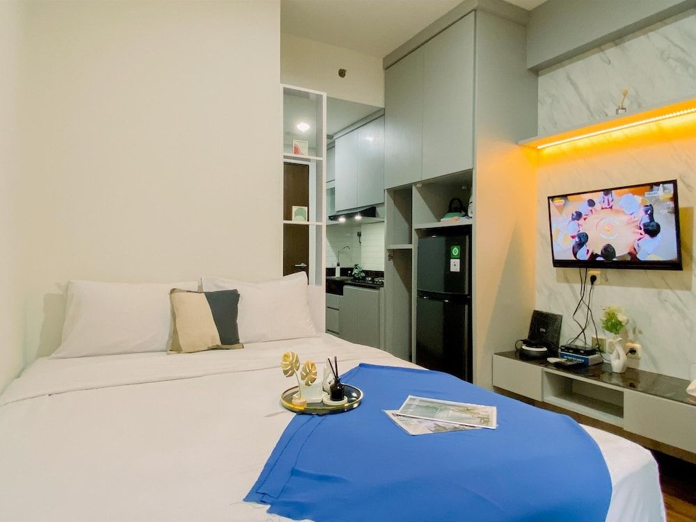 Cozy Studio Apartment At Transpark Cibubur