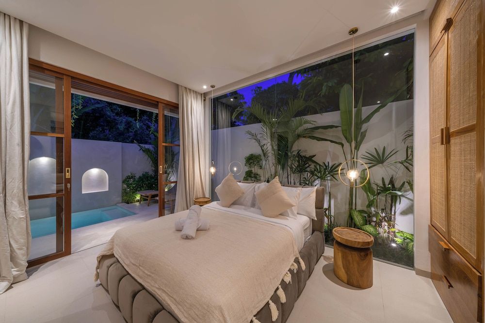 Deluxe Villa, Pool View