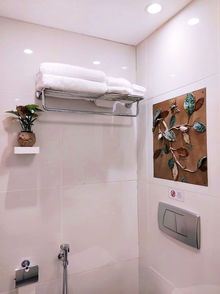 KoenoKoeni Boutique Hotel Deluxe Double Room, 1 Queen Bed 7