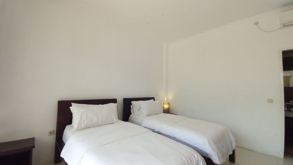 Savira Serenity Hotel Deluxe Double Room, Balcony, Garden View 6