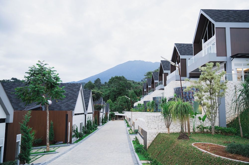 Royal Urban Resort