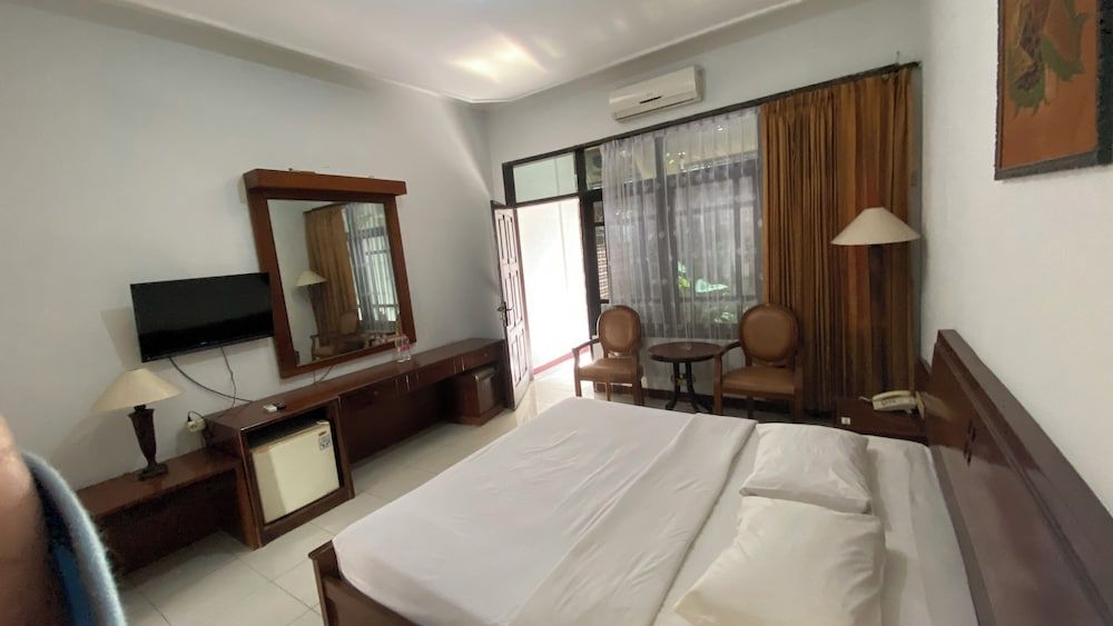 Collection O Pekalongan Near Pasar Batik Setono Formerly Hotel Jayadipa Standard Suite 5