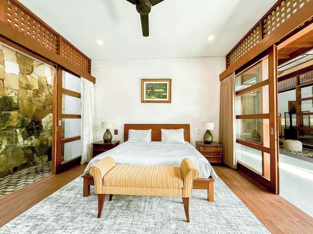Executive Villa, 4 Bedrooms, Pool View