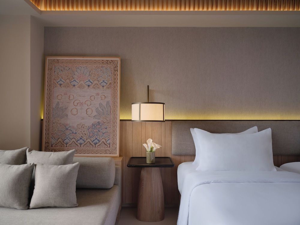 Superior room, balcony and pool view - 2 single beds