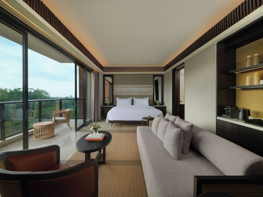 Tropical Retreat, Balcony, Forest View, 1 King Bed