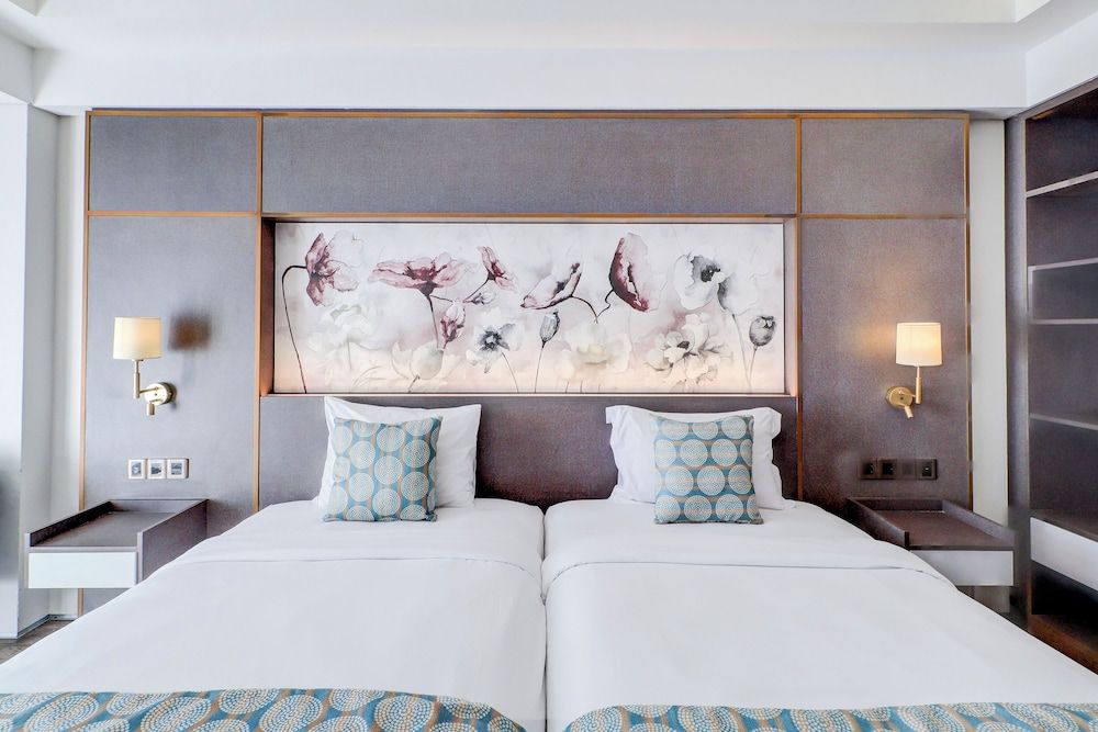 Standard Suite, 2 Twin Beds, Balcony