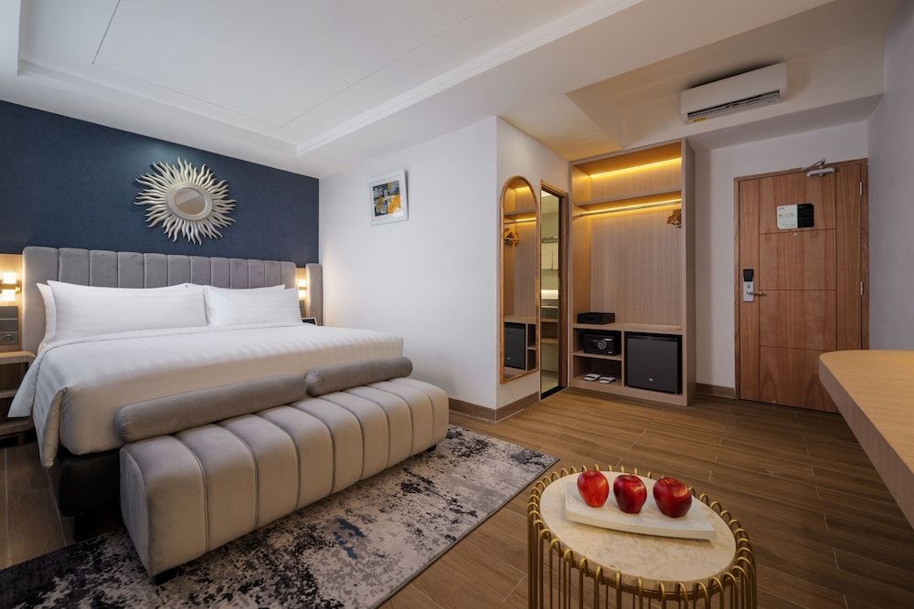 Premier Room