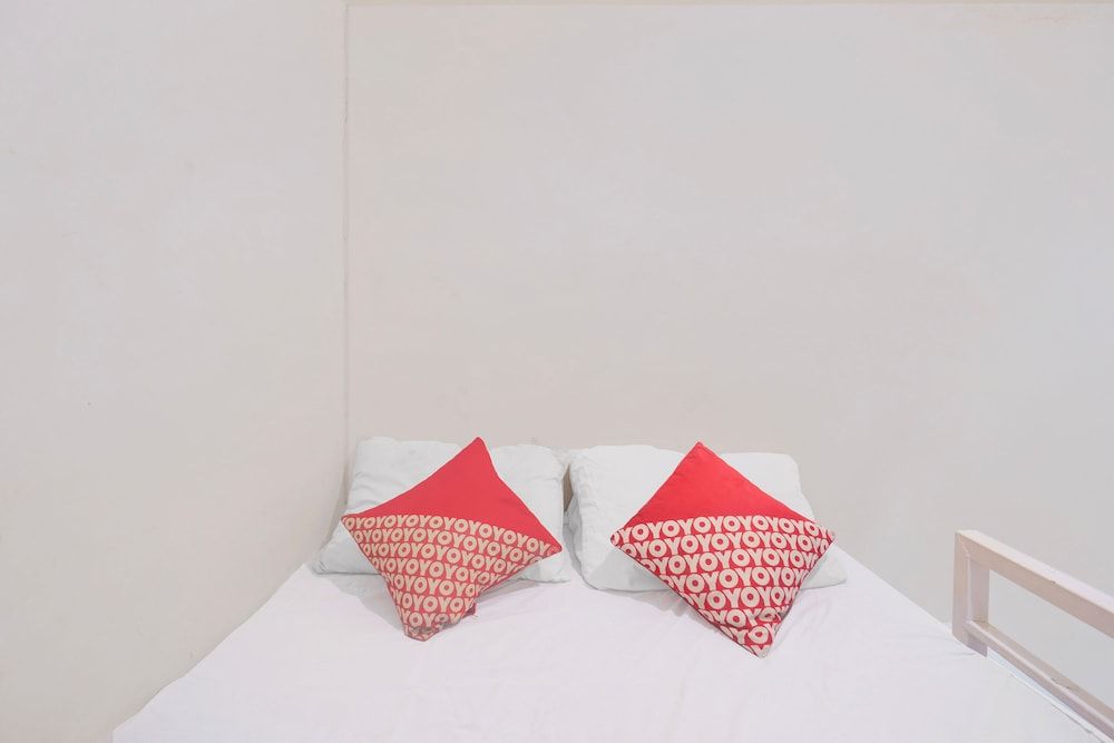 Hotel O Helloroom Bangka Standard Double Room 5