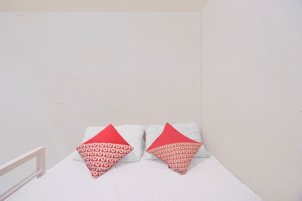 Hotel O Helloroom Bangka Standard Double Room 4