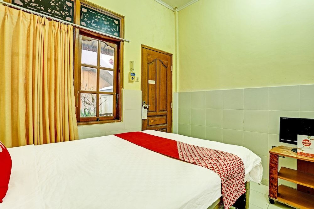 Deluxe Studio