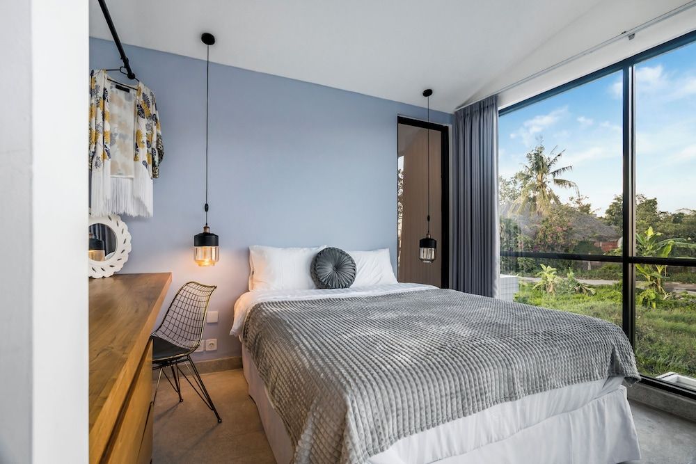Deluxe Villa, 2 Bedrooms, Balcony, Pool View