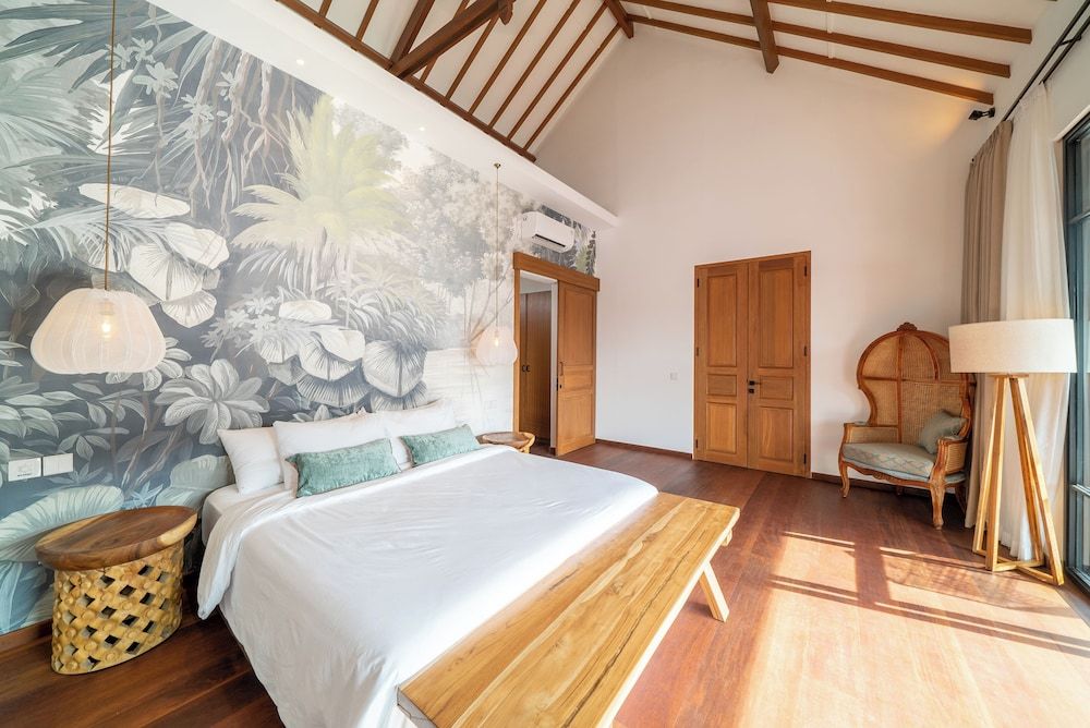 Deluxe Villa, 4 Bedrooms, Balcony, Pool View