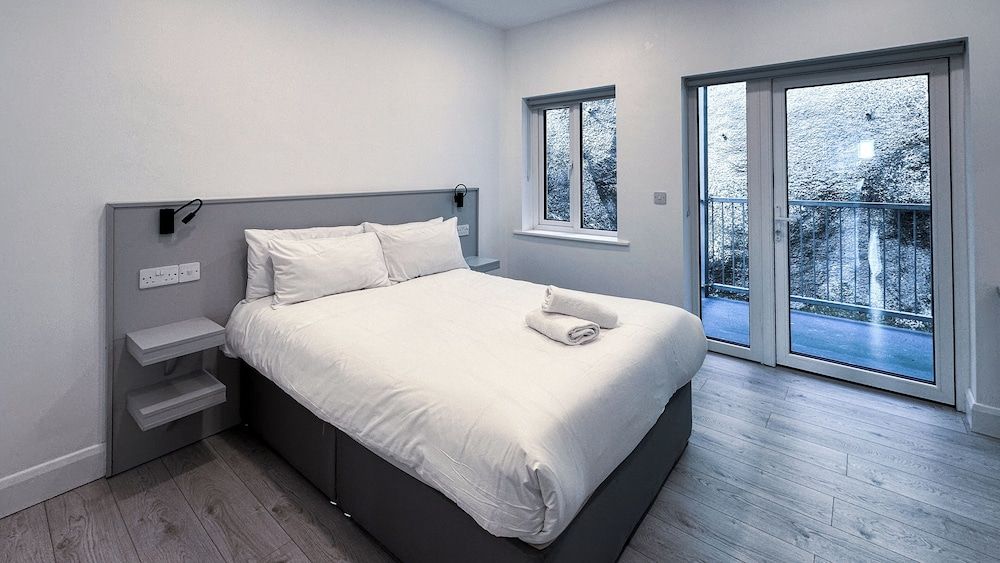 Sea View 1 Bedroom Apartment