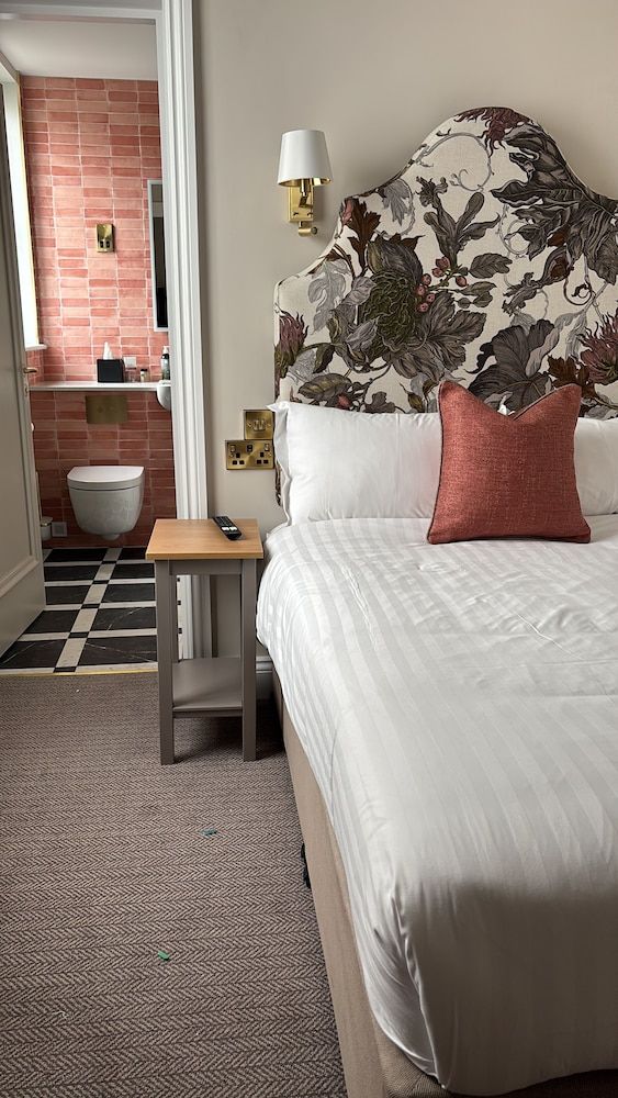 Superior Single Room