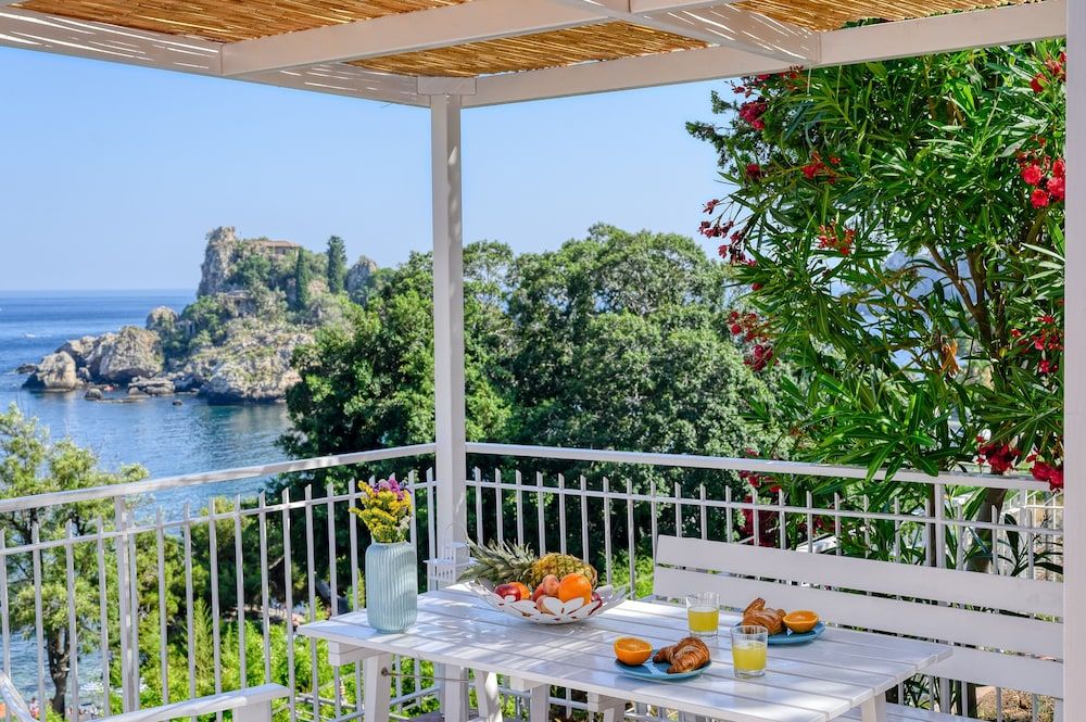 PARADISEA TAORMINA Superior Apartment 6