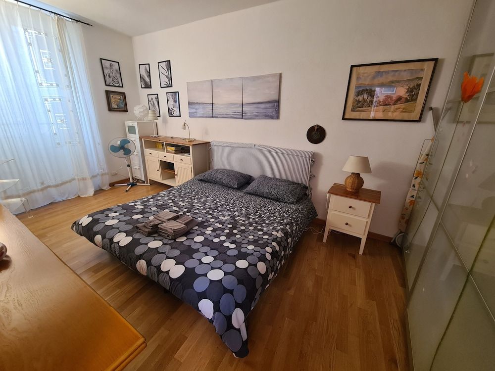 Business Apartment